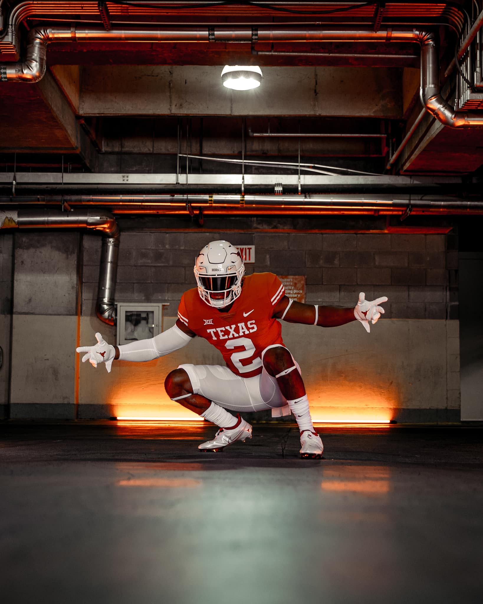 Texas Longhorns' Locker Room Is Unlike Anything You've Ever Seen