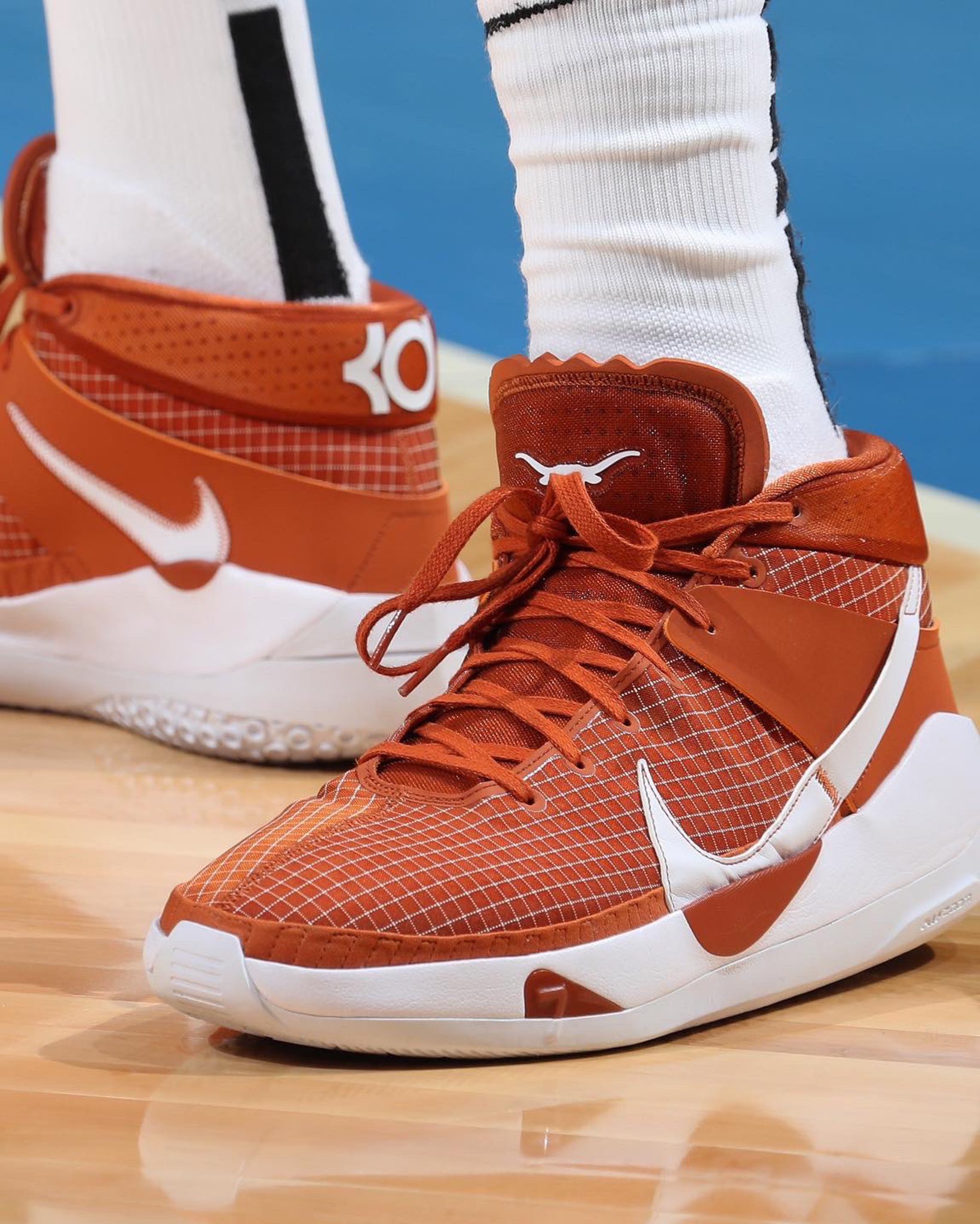 orange kd13